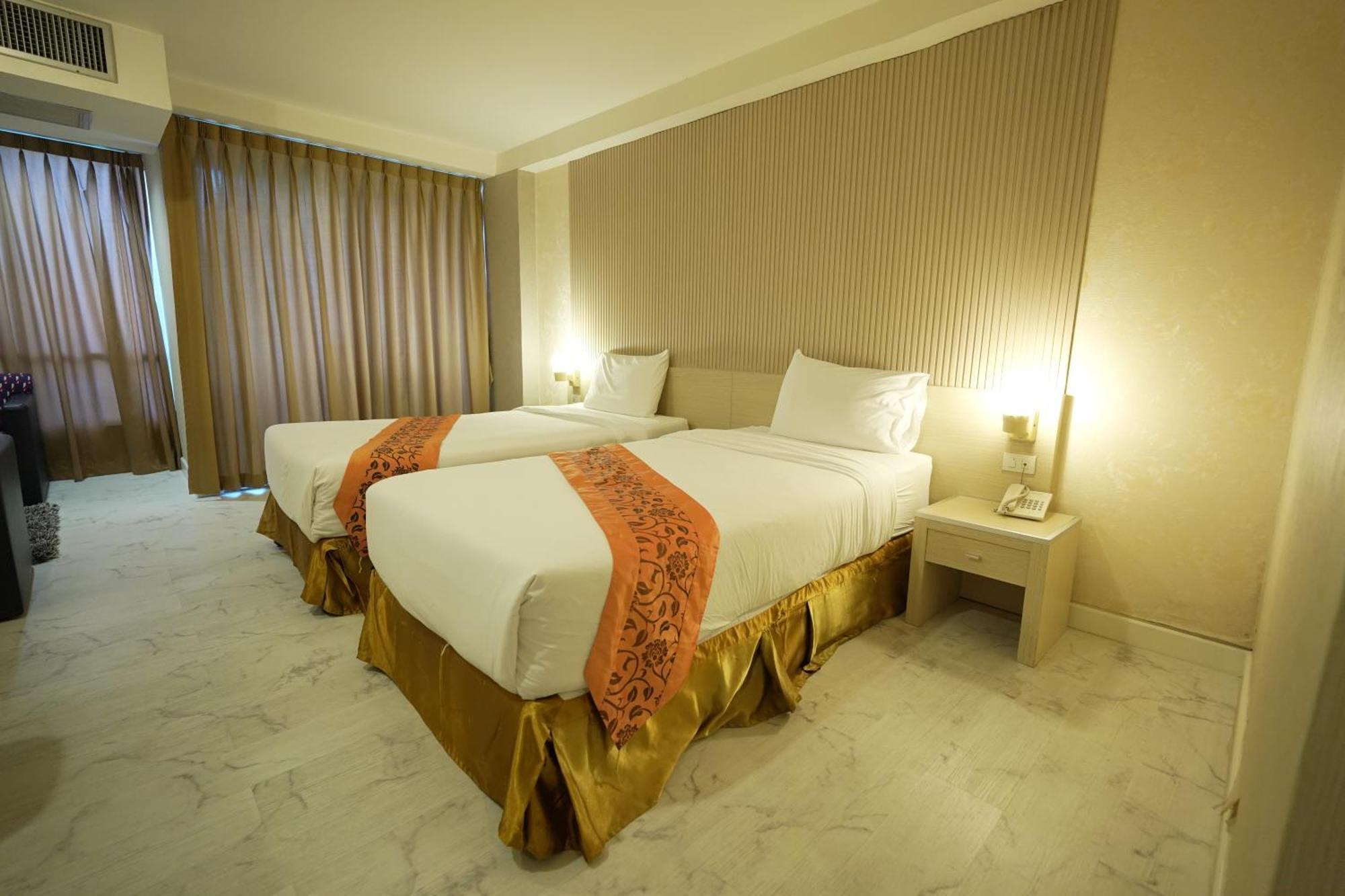 Hotel Three Seasons Bangkok Exterior foto