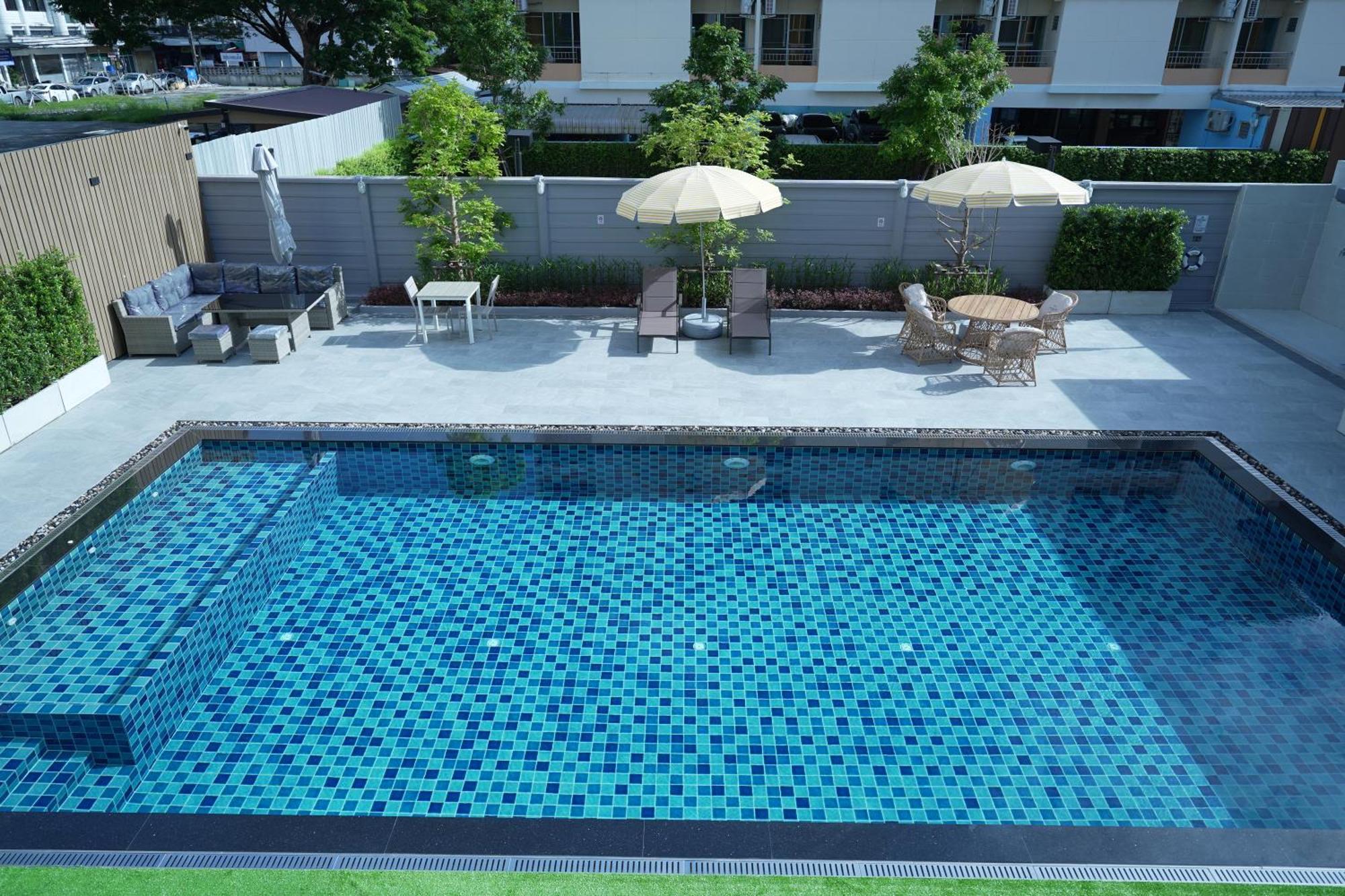 Hotel Three Seasons Bangkok Exterior foto