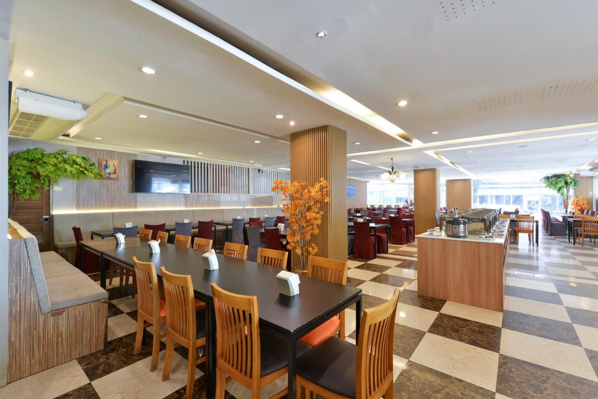 Hotel Three Seasons Bangkok Exterior foto