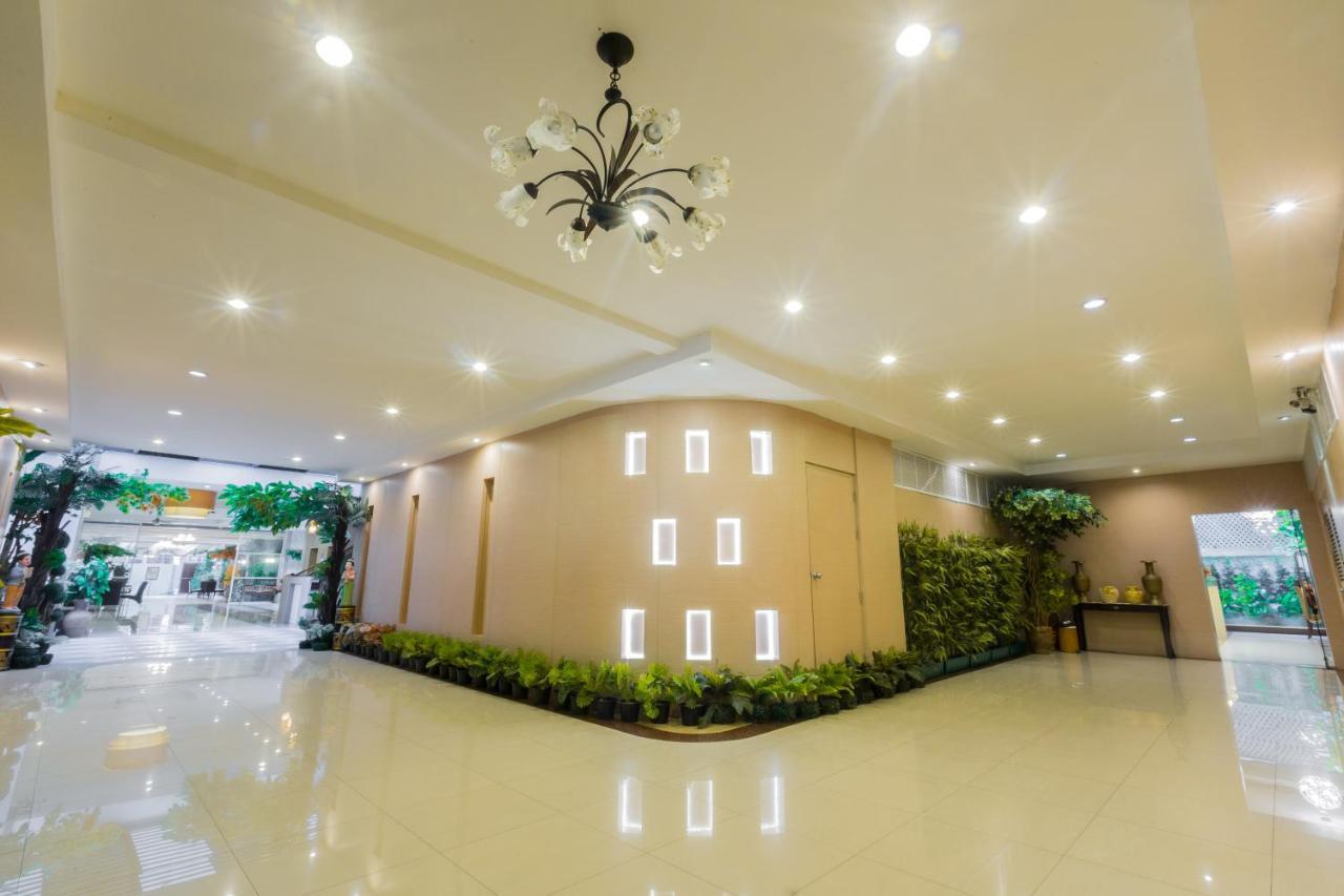 Hotel Three Seasons Bangkok Exterior foto